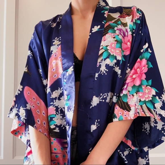 genuine kimono 🦚 - Picture 2 of 16